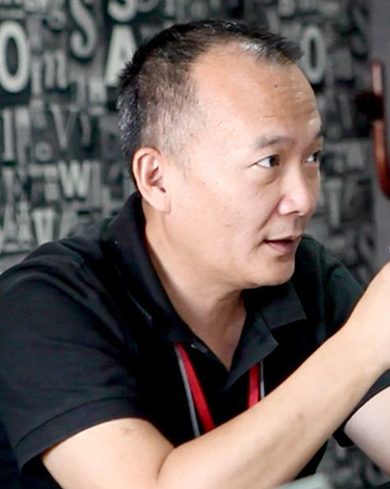 聯(lián)合導(dǎo)演:劉山